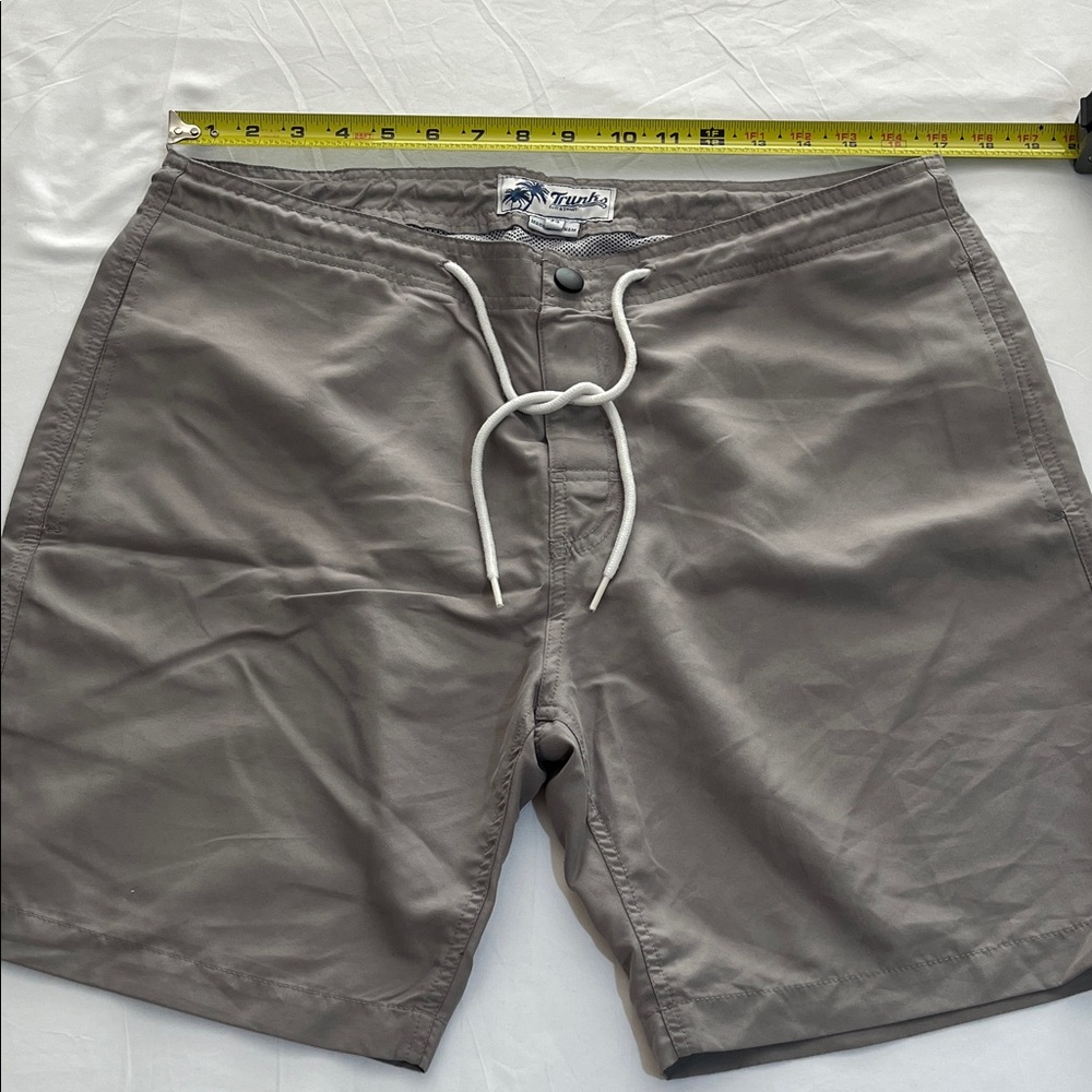 Men's Gray Swim Trunks 34 waist - Picture 2 of 12